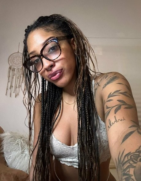 asian cheerleader onlyfans pornographic images