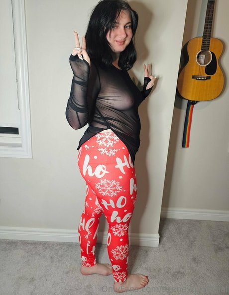 SydneyQ nude pornstar pic