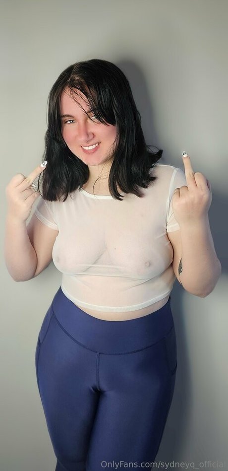 SydneyQ model pretty galleries