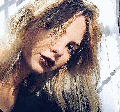 Allie Marie Evans sex pornstar img