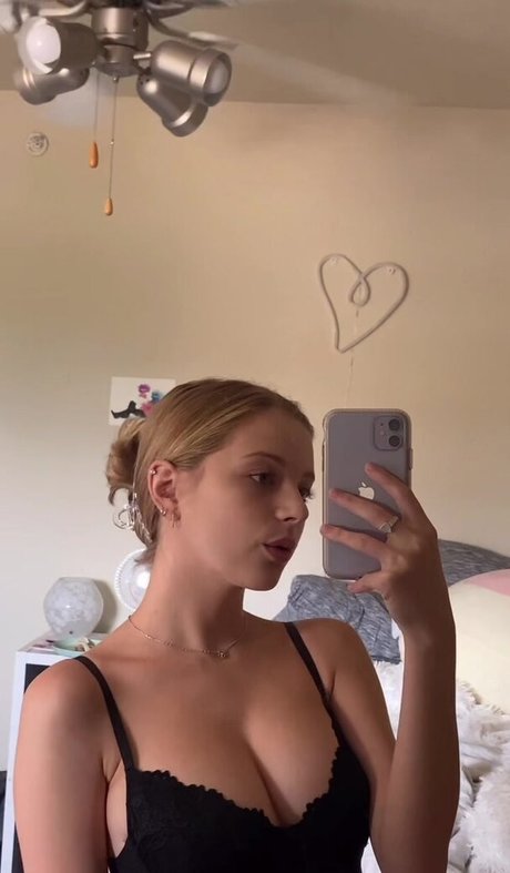 emmanuelleweddell xxx pornstar photos