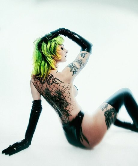 Avalon Valore xxx star images