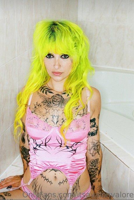 Avalon Valore erotic actress archive