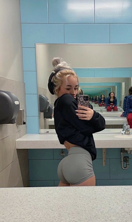 keairayaworskii naked actress gallery