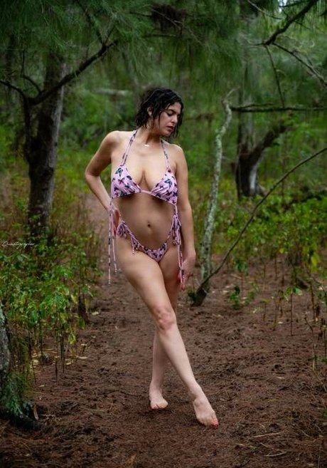 Heather Monique hot actress picture