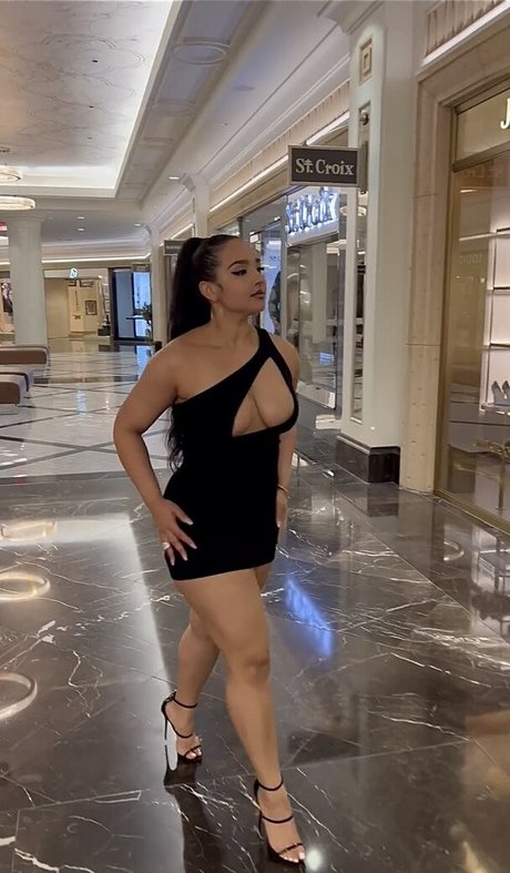 Demetria Obilor star porn pictures