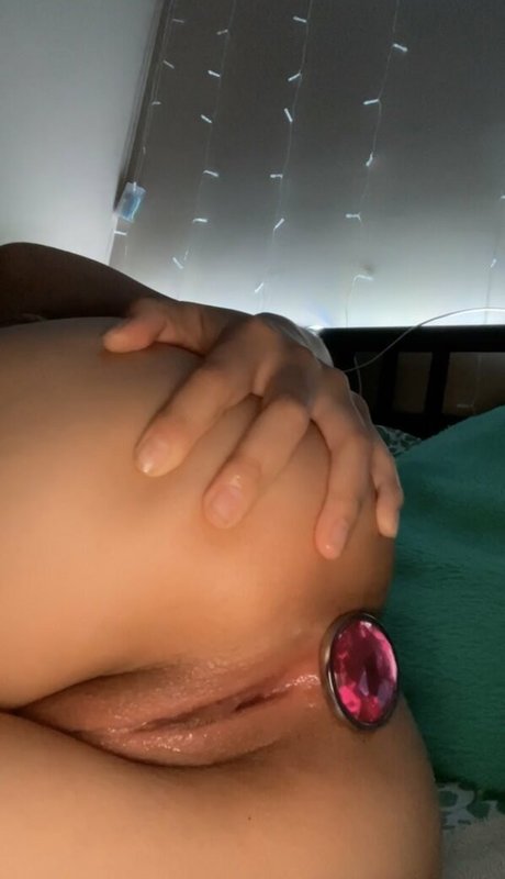 Nizhoni Begaye xxx actress photos