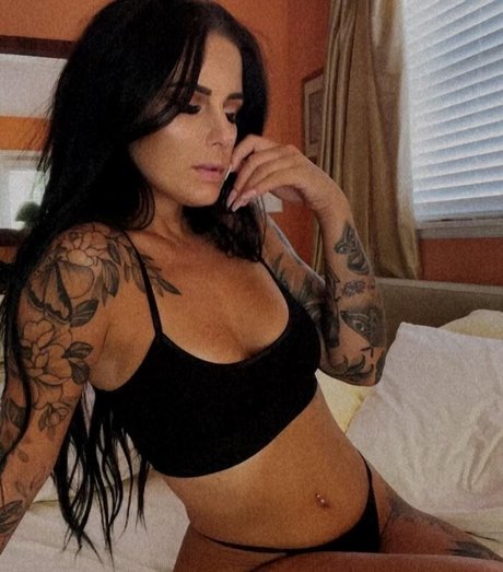 chrissyej nice pornstar img