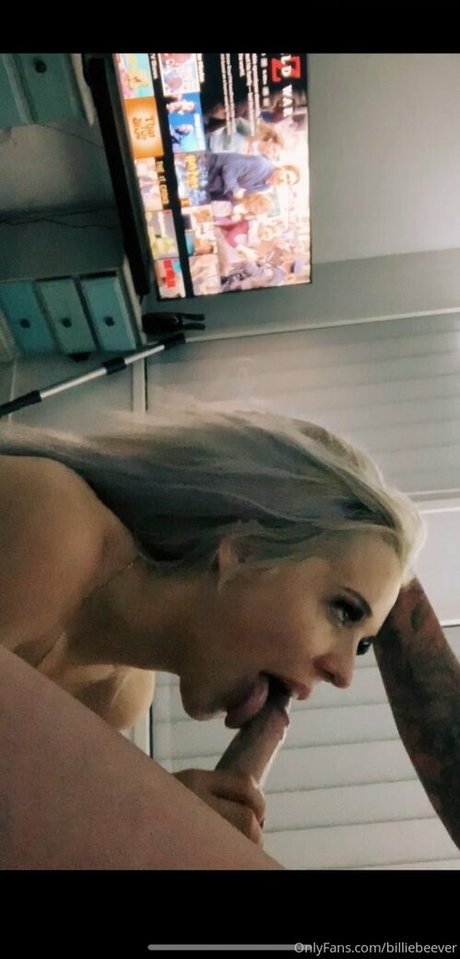 Billie Loves xxx model galleries