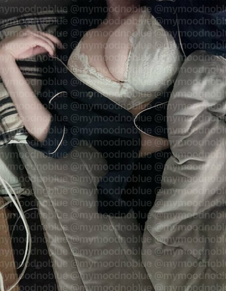 mymoodnoblue erotic model pictures