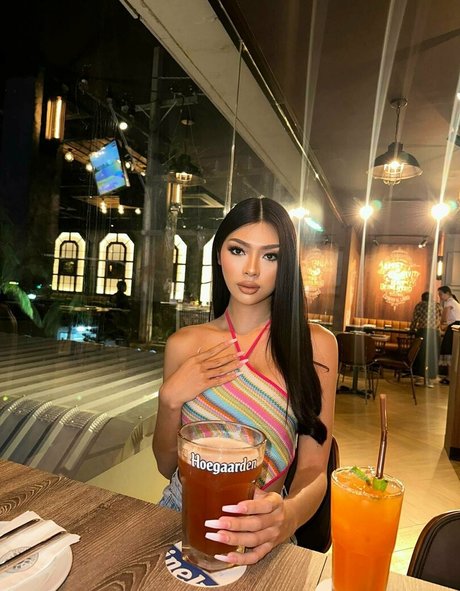 lilysg star sexy gallery