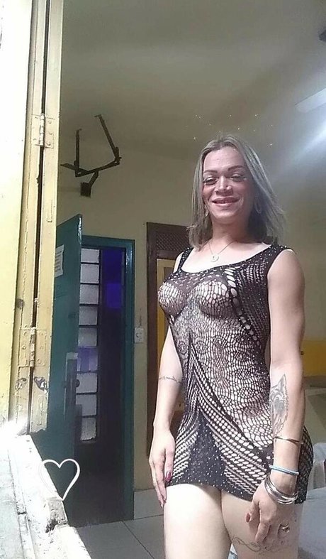 Laiza Lavier high quality model image