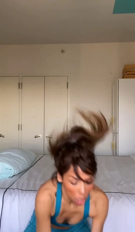 Riri Bichri star pornographic photo