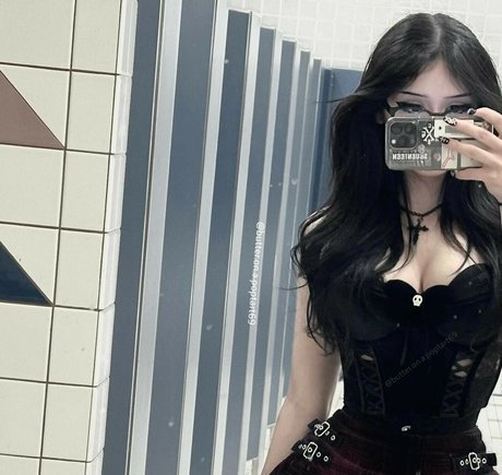 stars onlyfans exclusive image