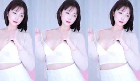 BJ Vvvv1212 hot pornstar picture