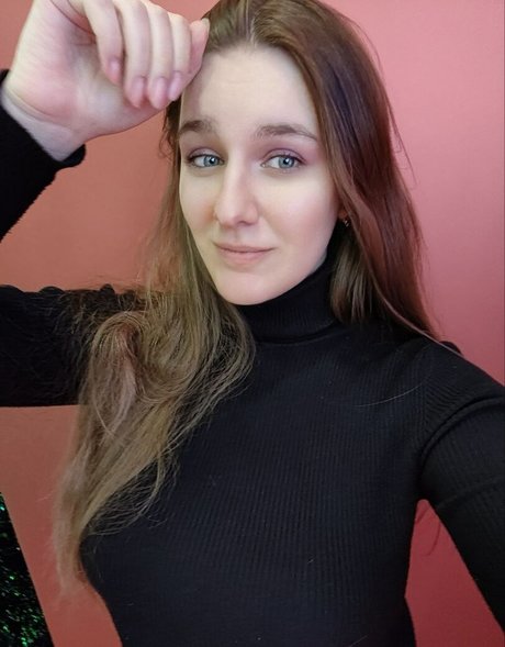 huge shemale onlyfans naked image