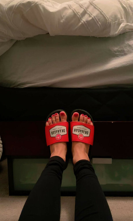 Nehhaa Malik Photo Gallery