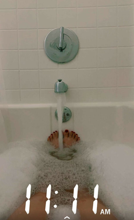 Nehhaa Malik star nude pic