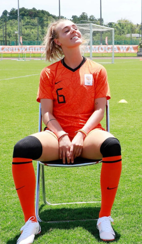 Female Football perfect star images