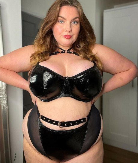 Lauren Dungey star best photos