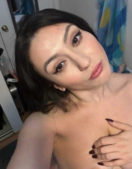 Mandy Muse star pretty image