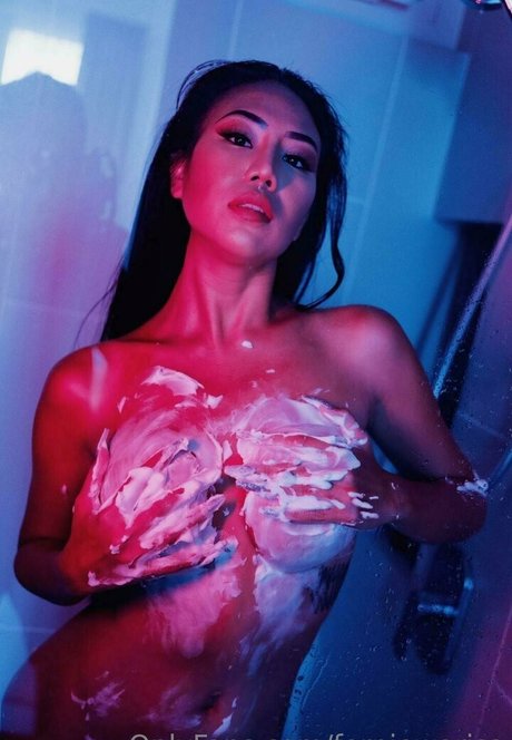 Fernie Warisa nice actress galleries