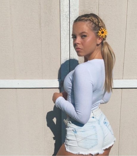 big tits brunette onlyfans hot porn pics