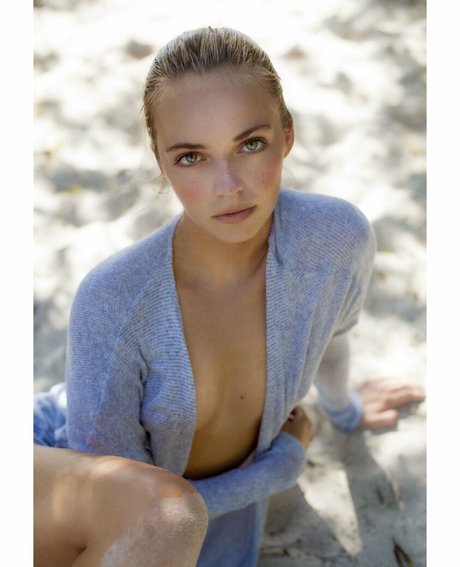 Whitney Thornqvist star exclusive photo