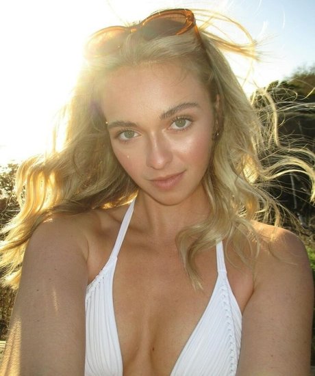 Whitney Thornqvist model beautiful img