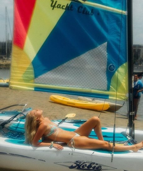 Whitney Thornqvist erotic model pic