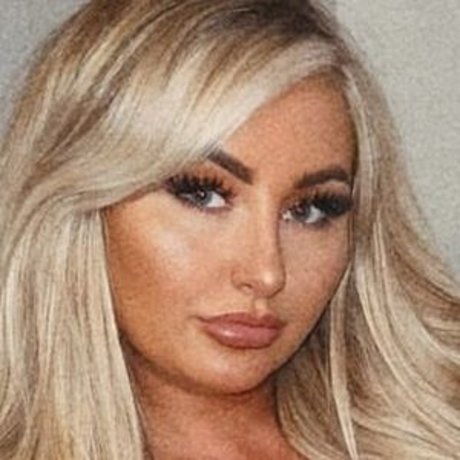 Bethjadeamberx naked star images