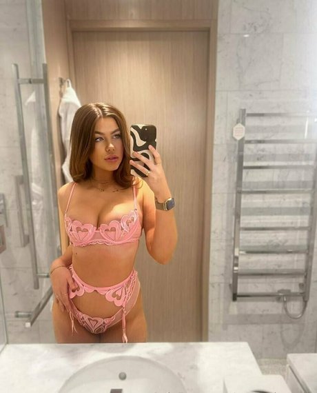 accessbonnie pornographic star photos