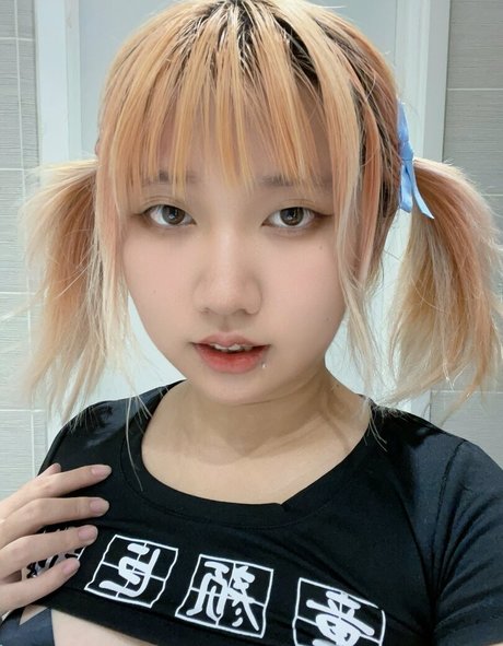 leynnercutie art model photos