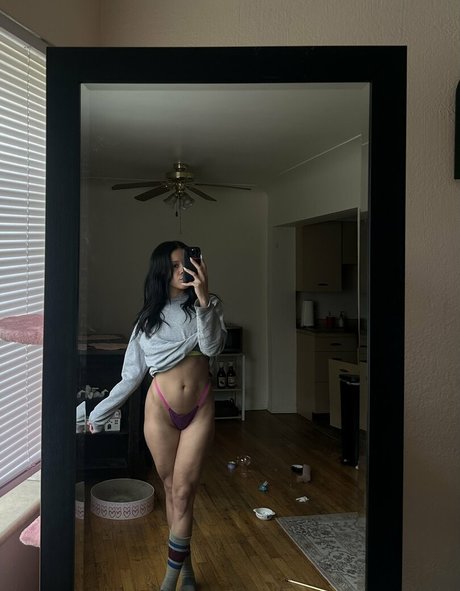 Jordygroesch naked actress picture