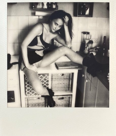 Margoreett exclusive actress pics