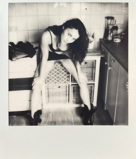 Margoreett xxx model pic