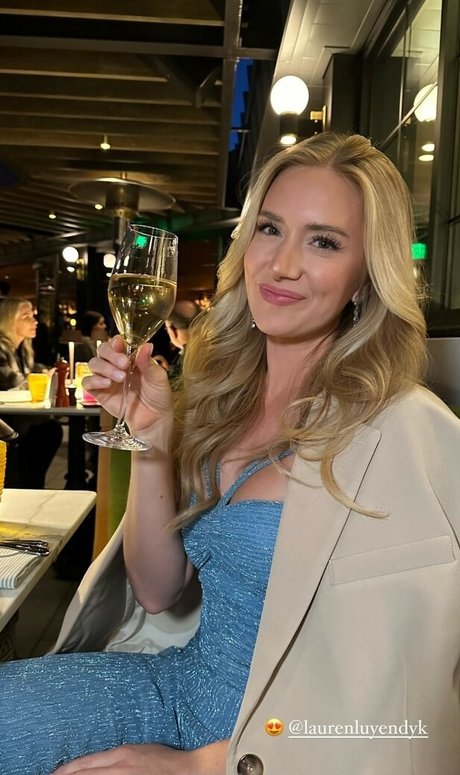 Lauren Burnham nude actress pic