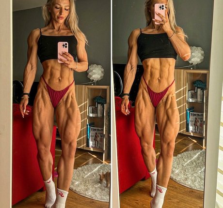 Paulina Zawlocka model nudes gallery