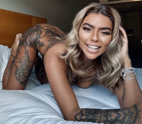 Mila Lou pornstar hot gallery