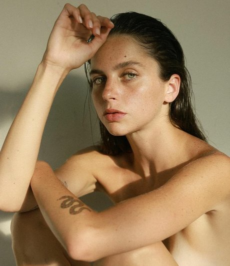 Yali Hoizzner hd pornstar pic