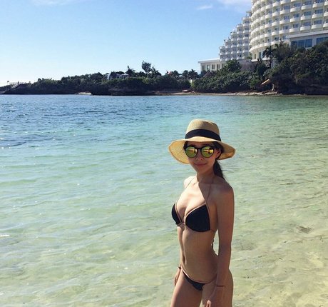 Lizwenya model high quality pic