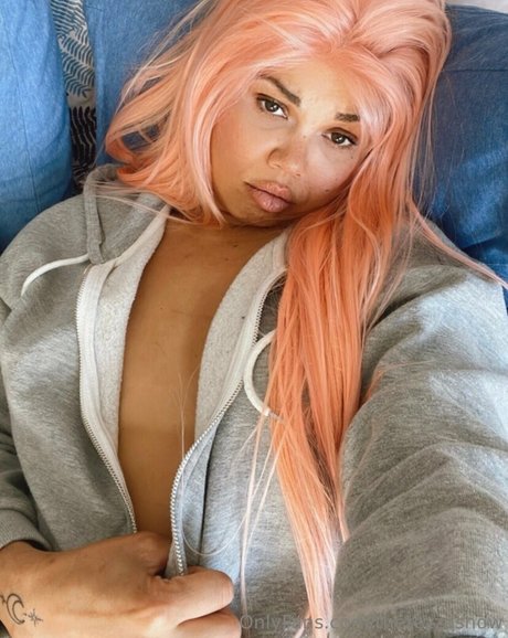 thetezzashow sexy model img