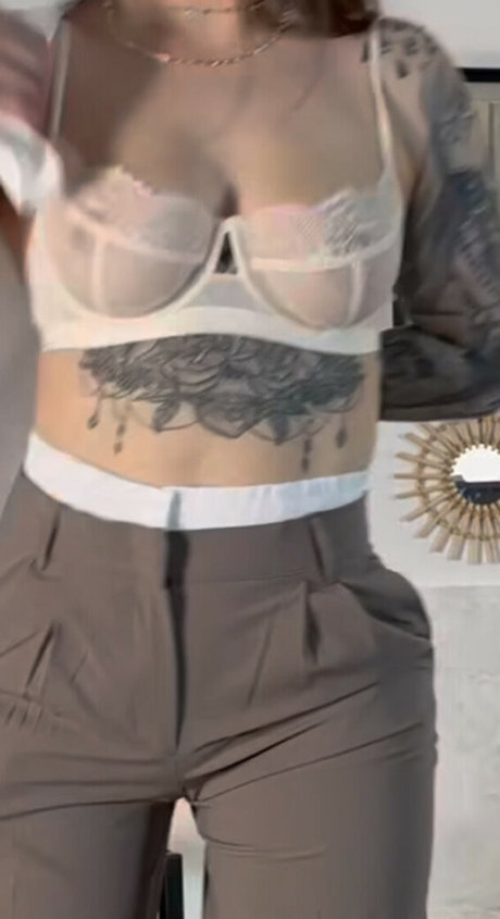 angieberbuer pretty model pics