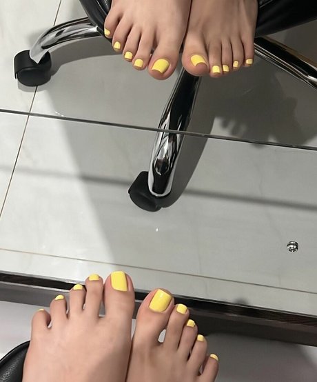 Isa pes pretty model img