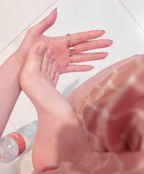 Isa pes pornstar hot pictures