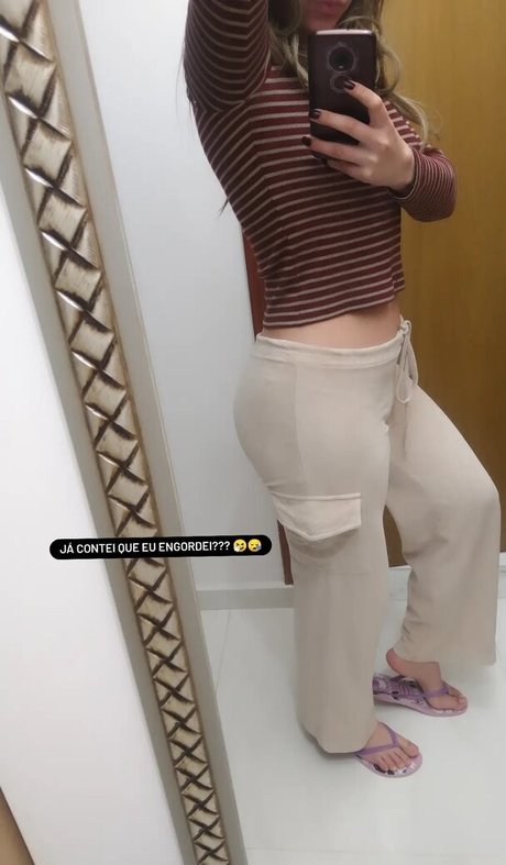 Isa pes nude actress pictures