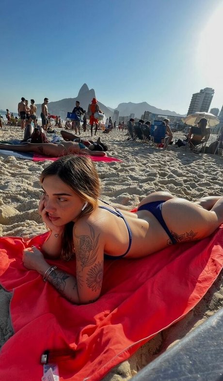 Ana Cardelli pornstar nude pictures