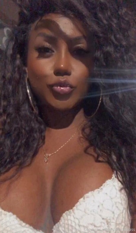 sarinhadiass best model gallery