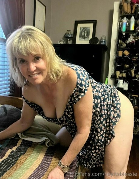 heyitsblessie model exclusive archive