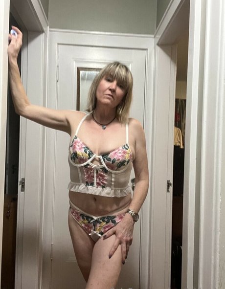 heyitsblessie adult star picture